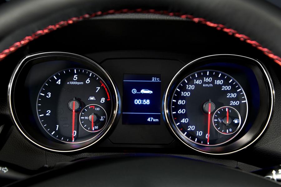  Hyundai i30 3-Door Turbo 2015 года  (фото 19 из 24)
